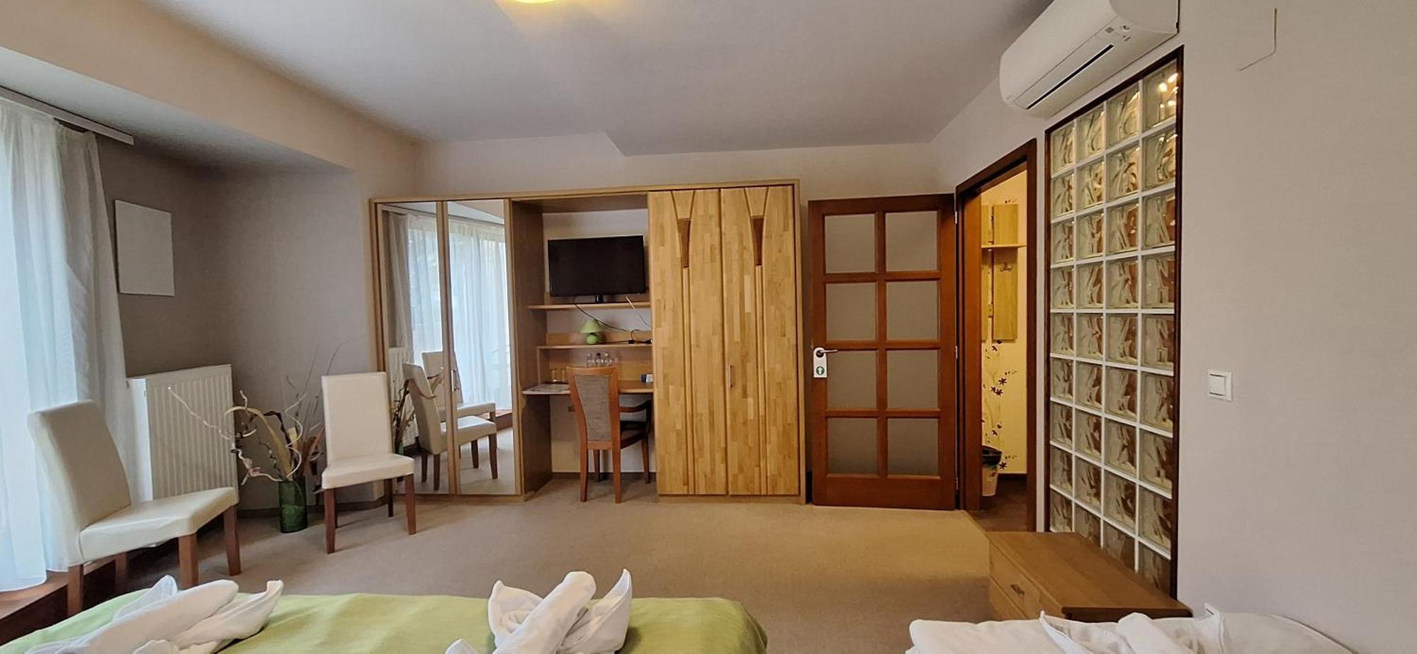 Atryum Hotel Szolnok Eksteriør bilde